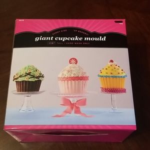 Giant cupcake mold- ends 5/11